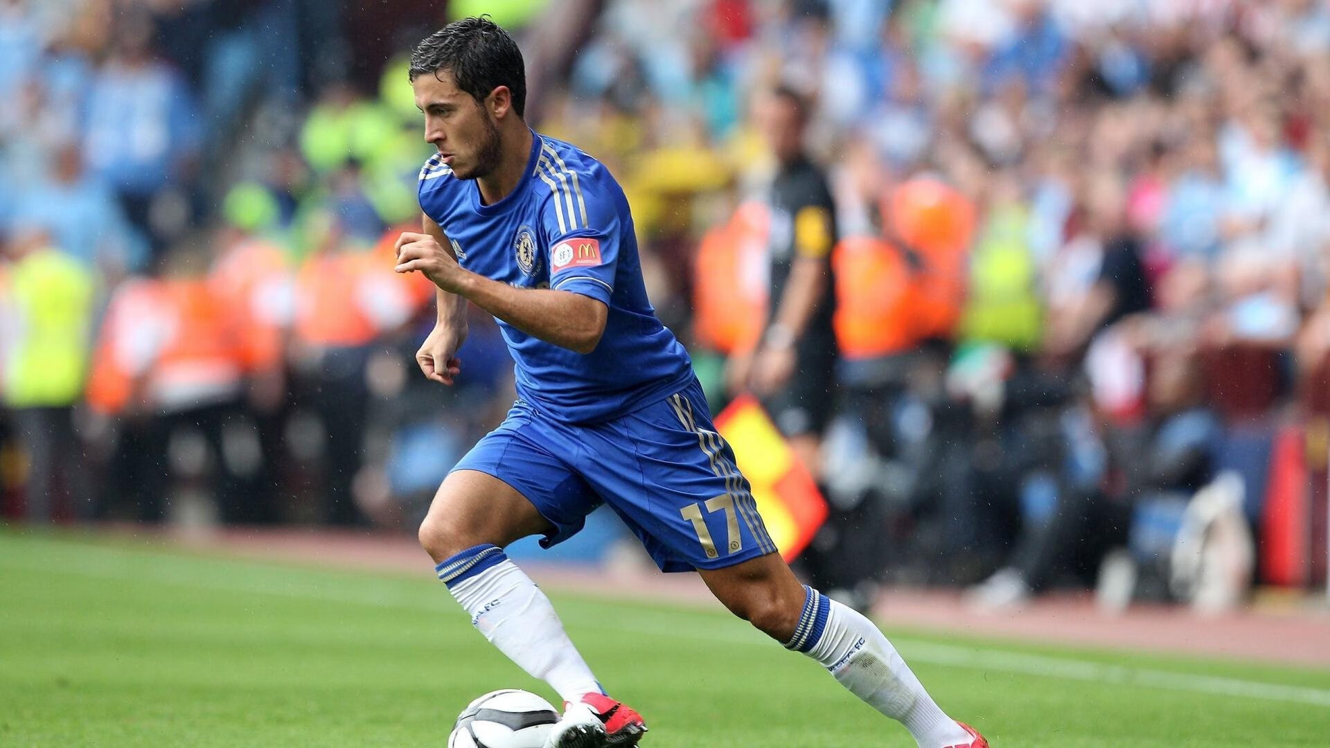 法甲球员进攻效率与防守压力关系的动态分析，2021法甲用球